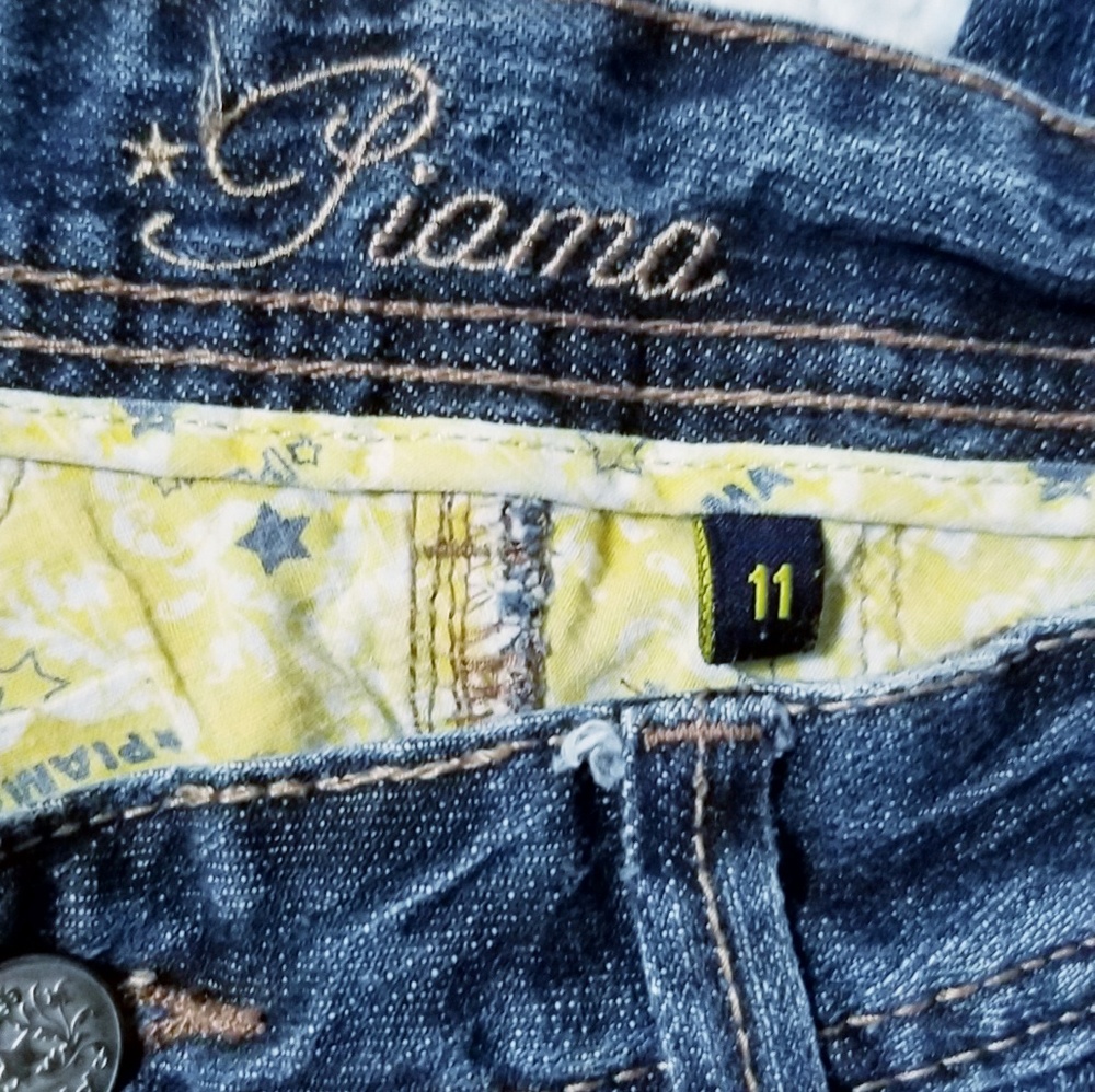 Distressed Capris - Picture 3 of 3